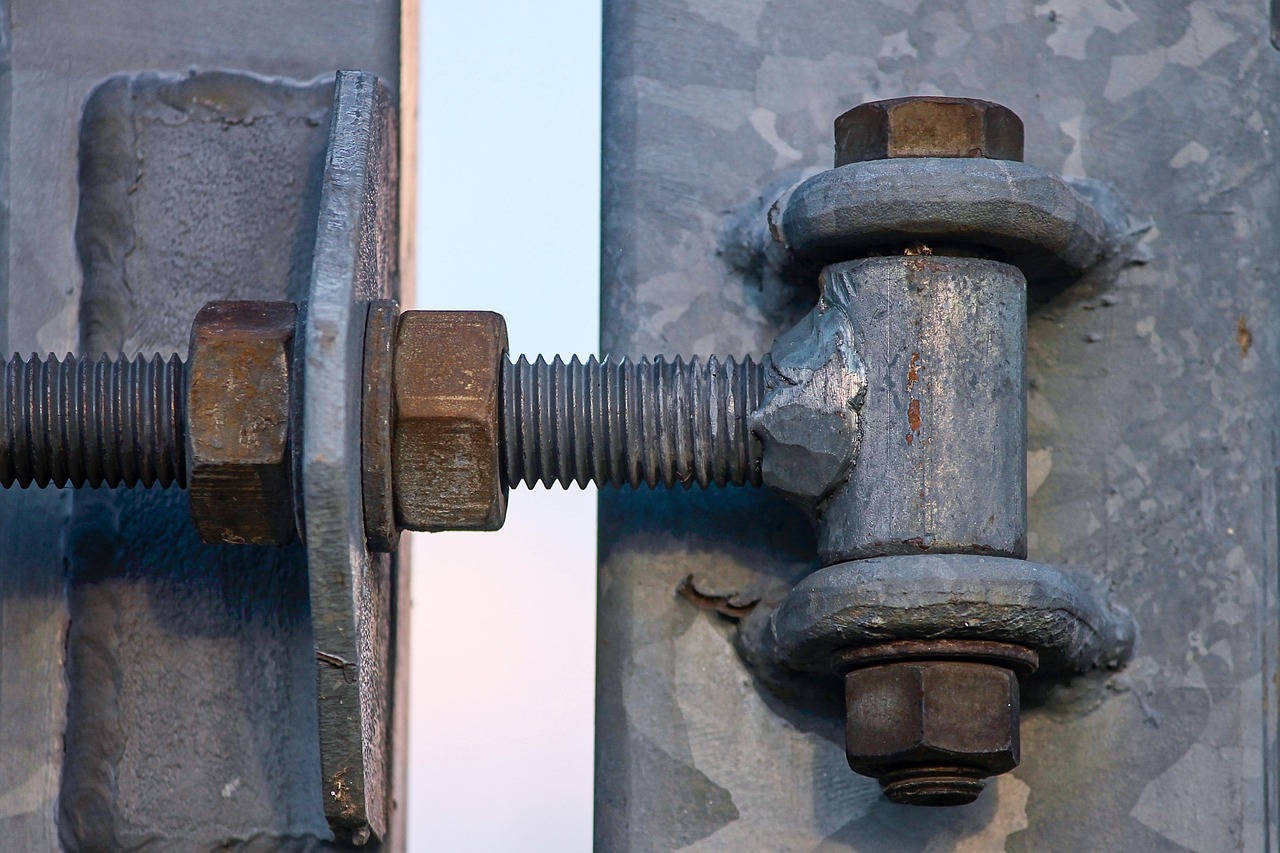Screw, hinge, thread